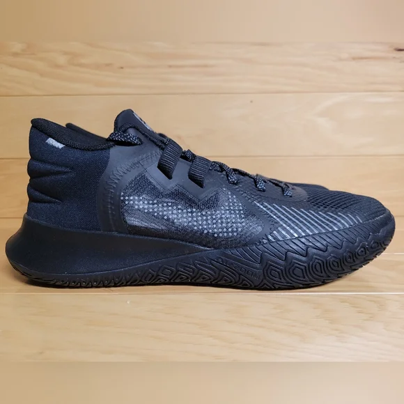 Nike | Shoes | Nike Kyrie Flytrap 5 Mens Basketball Shoe  display picture 1